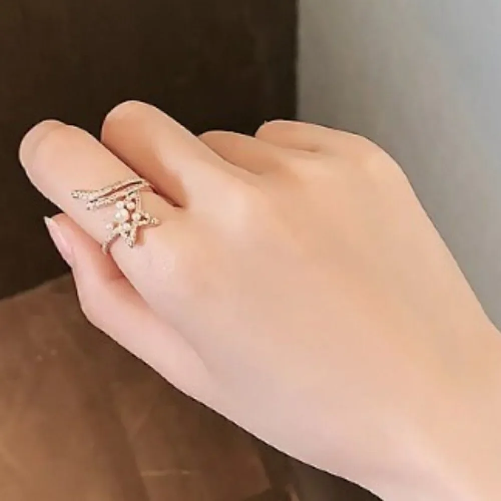 Rose Gold Pearl Star Ring Encased with Diamonds